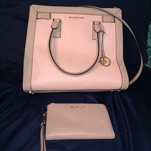 Michael Kors purse and wallet set